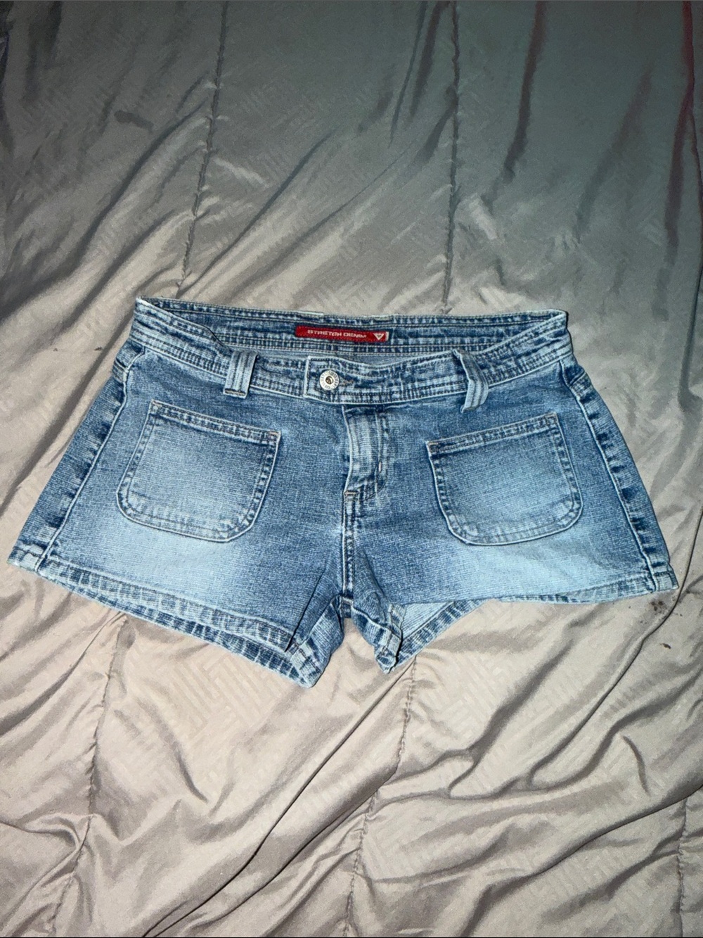 GUESS JEAN CO MISSES MICRO SHORTS WAIST SIZE 27